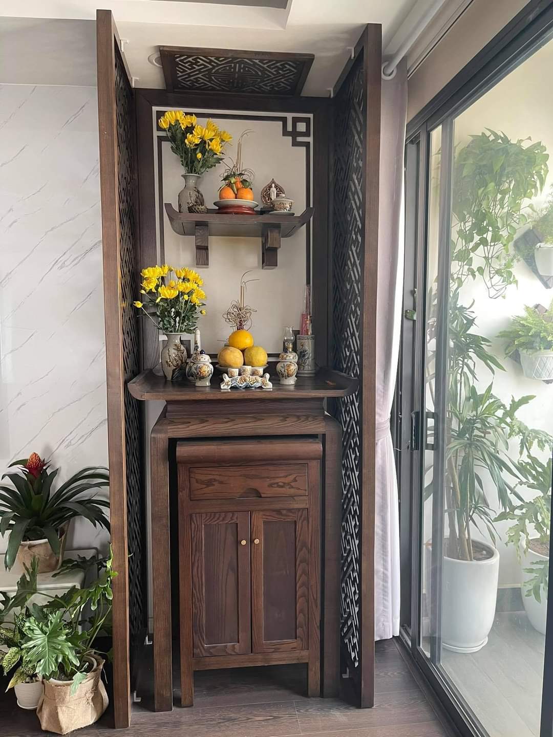 Bàn thờ đứng đẹp Đồng kỵ