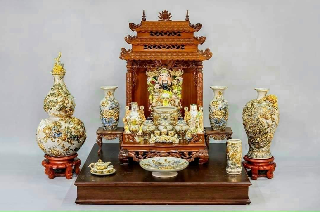 Bàn thờ thần tài đẹp Đồng Kỵ